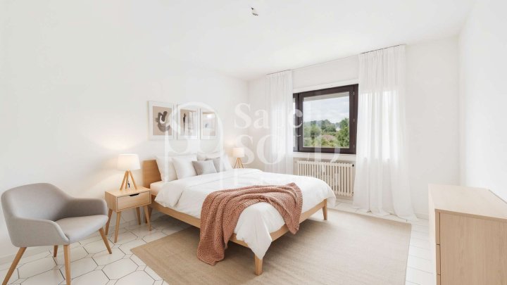 Helle 4 ZKB Wohnung mit Balkon, Garage & großem Kellerraum - gut geschnitten in St. Ingbert-Hassel