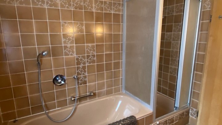 Renditeobjekt: Gästehaus (4-FH) mit 15 Zimmern in Uni-Nähe