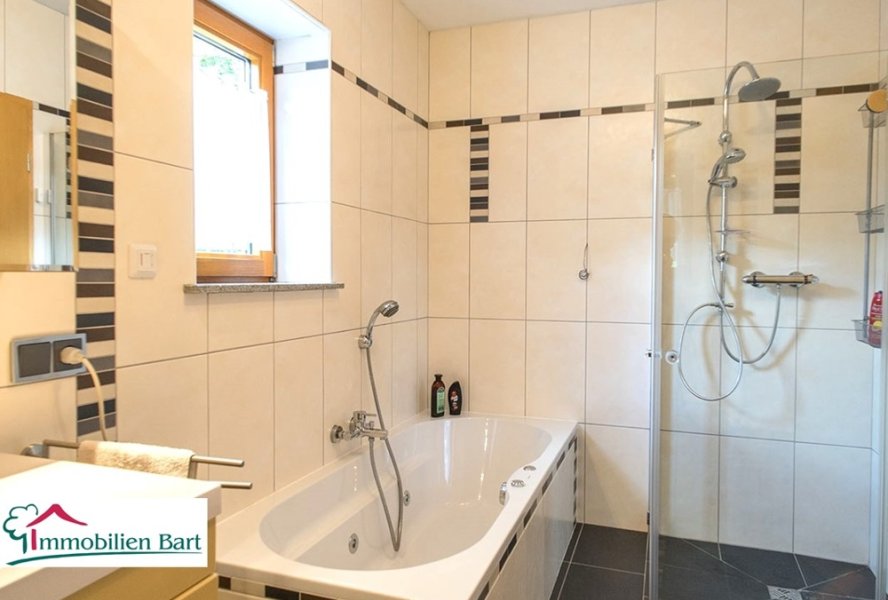 Badezimmer EG