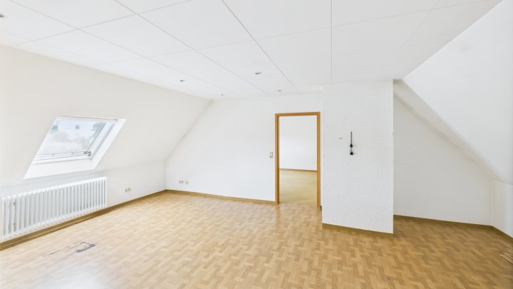 Leben und Arbeiten unter einem Dach – Haus mit Pizzeria und Potenzial