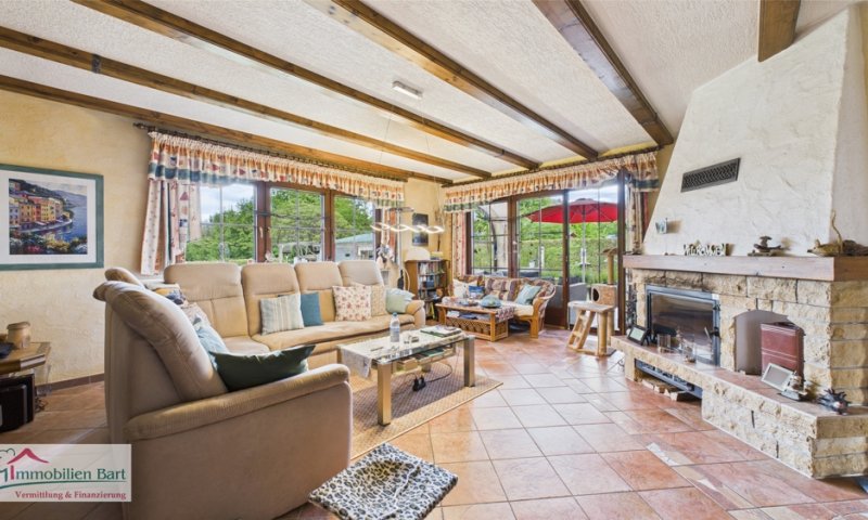 GEMÜTLICHES WOHNHAUS IN TOP LAGE VON LOSHEIM AM SEE!