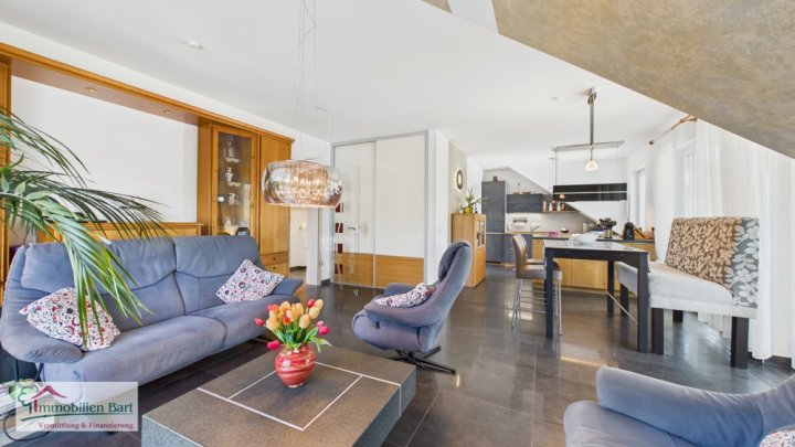 120 M² PENTHOUSE, 2 BÄDER UND GARAGE IN SAARBURG
