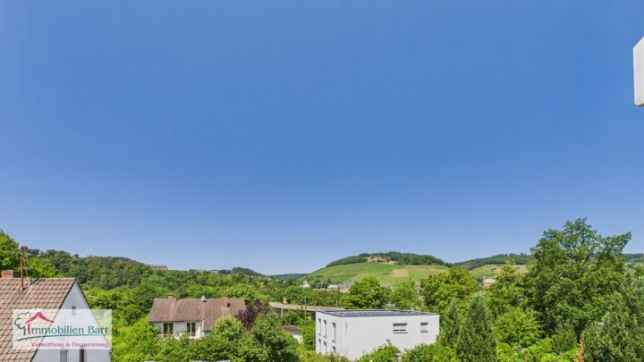 120 M² PENTHOUSE, 2 BÄDER UND GARAGE IN SAARBURG