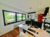 grossflächige individuell nutzbarerer Raum, ideal für Büro
