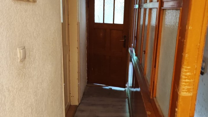 Schön geschnittene Eigentumswohnung im 1.OG in einem 2 Familienhais in Neunkirchen/Saar zu verkaufen