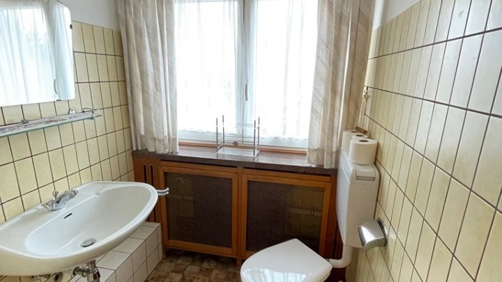 Villenähnliches Haus in Völklingen – Büro/Praxis- und Wohnräume in perfekter Kombination