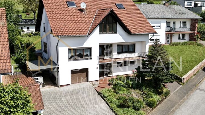 Wohnen & Vermieten – Zweifamilienhaus mit Rendite-Chance in ruhiger Lage