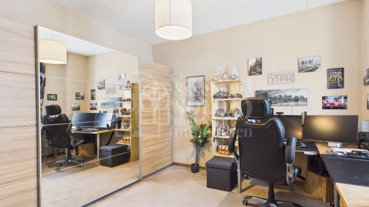 Modernisiertes, familienfreundliches Reihenendhaus mit 7Zimmer in Bildstock mit Garten & Garage