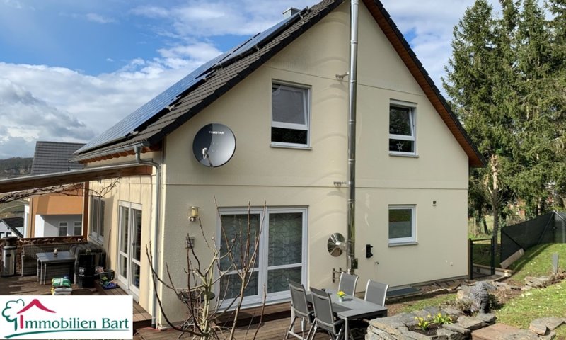 NITTEL: WOHNHAUS MIT KELLER + PHOTOVOLTAIK AM ORTSRAND!