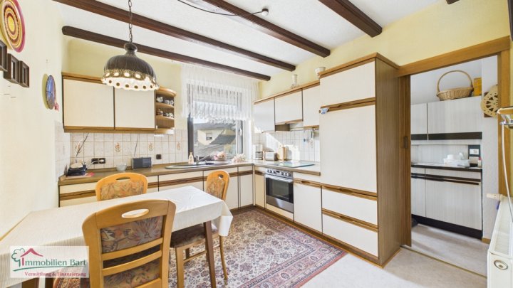 ORSCHOLZ: WOHNHAUS MIT GARTEN UND GARAGE!