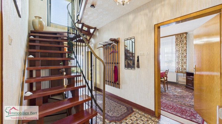 ORSCHOLZ: WOHNHAUS MIT GARTEN UND GARAGE!