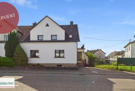 Straßenansicht