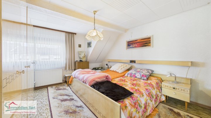 ORSCHOLZ: WOHNHAUS MIT GARTEN UND GARAGE!
