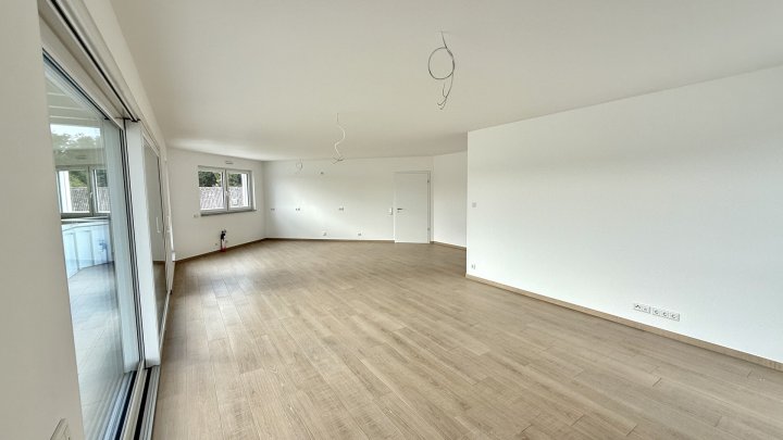 Barrierefreies Penthouse mit einmaliger Dachterrasse in zentraler Lage von Siersburg zu verkaufen