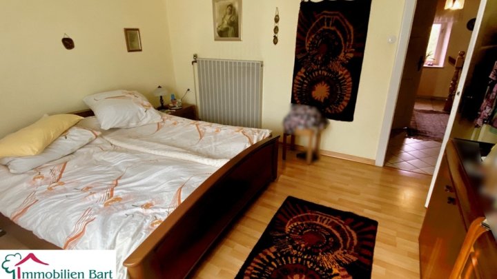10 MIN. VON L-REMICH/SCHENGEN: BAUERNHAUS MIT GROSSEN SCHEUNEN UND STALLUNGEN