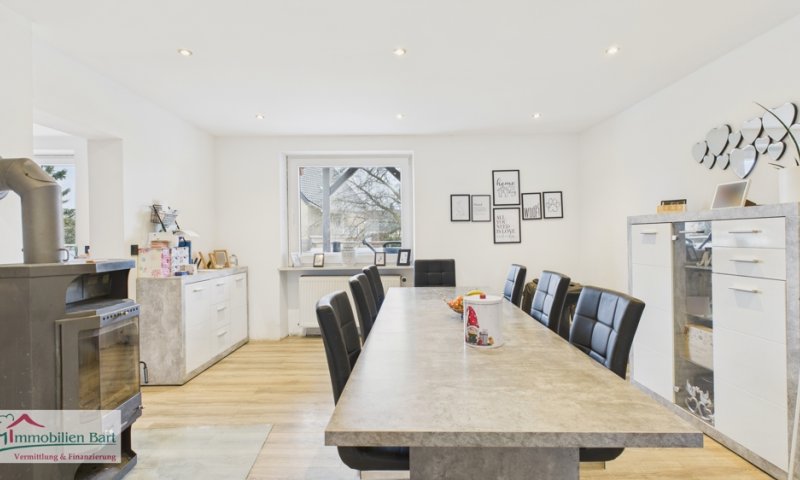 GRENZE L-REMICH: WOHNHAUS MIT 4 SCHLAFZIMMER / GARTEN UND GARAGE IN TOP LAGE