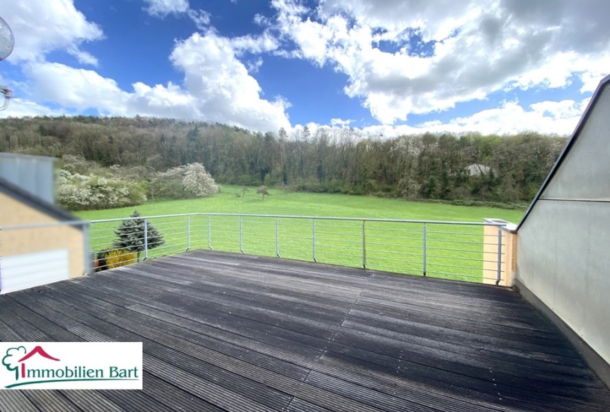 Dachterrasse mit Blick ins Grüne