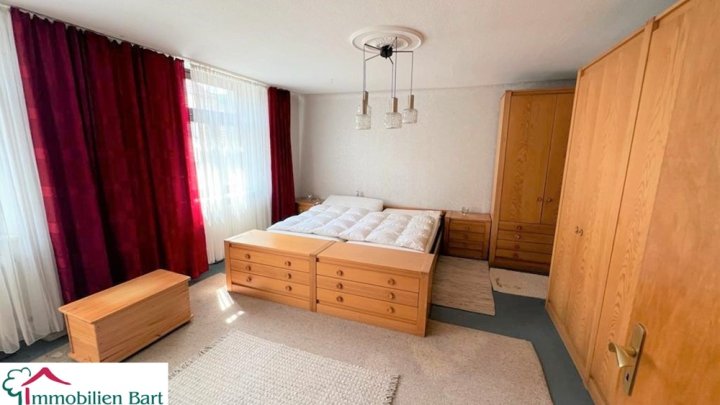 3 WOHNUNGEN + GARAGEN + GARTEN / GRENZE L-REMICH