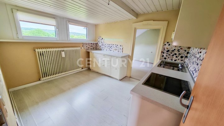 Saniertes 250m€ 1-4 Familienhaus mit grüner Oase im Zentrum von Heusweiler mit Garage