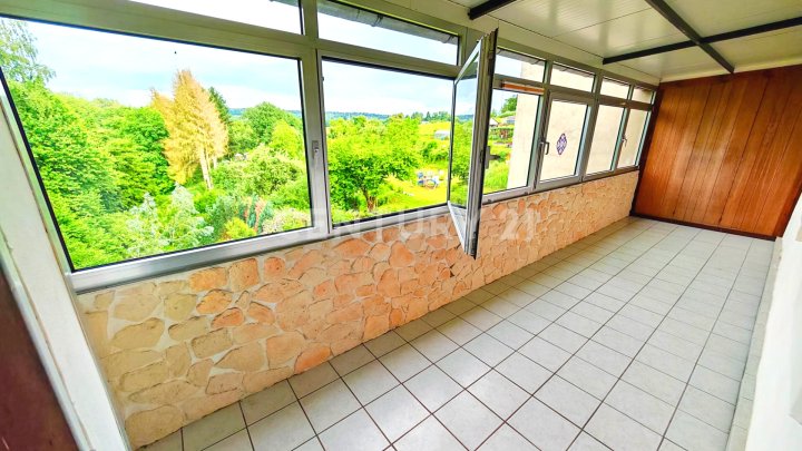 Saniertes 250m€ 1-4 Familienhaus mit grüner Oase im Zentrum von Heusweiler mit Garage