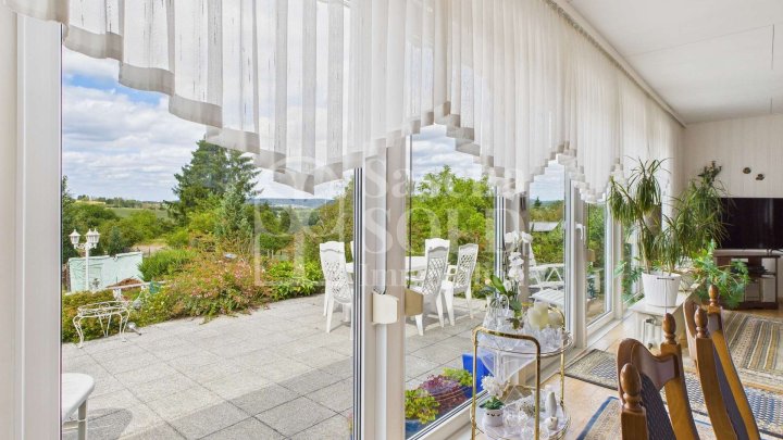 Charmantes Einfamilienhaus mit Terrasse, großem Garten und Weitblick in ruhiger Lage von Merchweiler