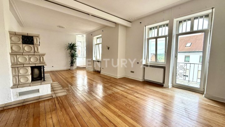 Schicke Stadtvilla in Riegelsberg auf 340m² Wohnfl., 1400m² Grundst. und einer Ladenfläche von 100m²