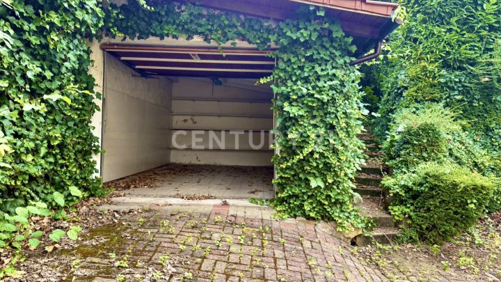 Schicke Stadtvilla in Riegelsberg auf 340m² Wohnfl., 1400m² Grundst. und einer Ladenfläche von 100m²