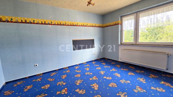Charmantes 1-2 Familienhaus mit Garten und Doppelgarage in privilegierter Wohnlage von NK - Furpach
