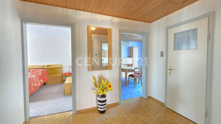 Charmantes 1-2 Familienhaus mit Garten und Doppelgarage in privilegierter Wohnlage von NK - Furpach