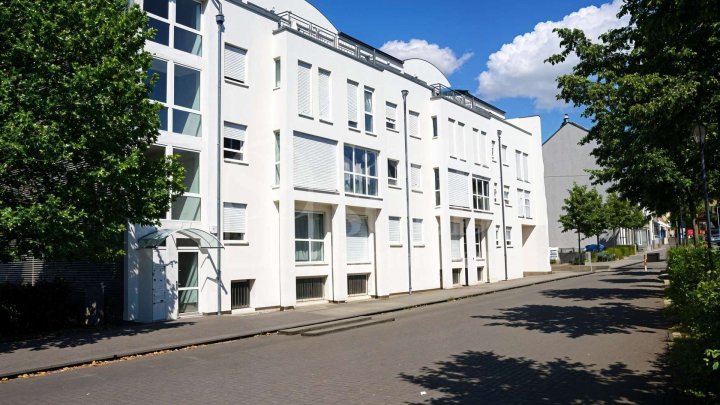 Investor werden – 4 vermietete Wohnungen mit Stellplätzen, KM 16.000 € p.a., Dudweiler - Saarbrücken