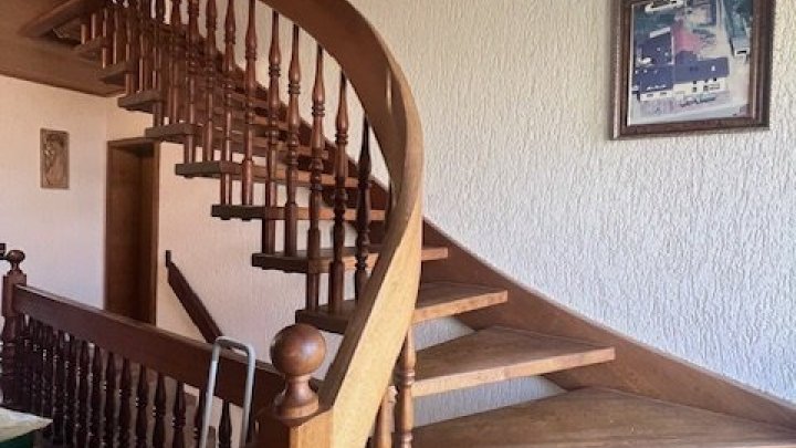 Großzügiges freistehendes 1-2 Familienhaus in ruhiger Lage in Saarwellingen zu verkaufen