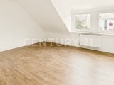 Zimmer 1 - Wohnzimmer - Ansicht Tür