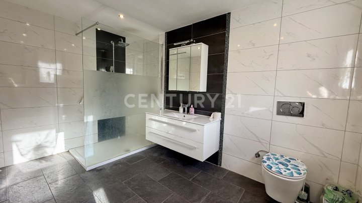 Ein-bis Zweifamilienhaus mit ca. 175 m² Wfl. in Völklingen auf einem Grundstück von ca. 800 m²