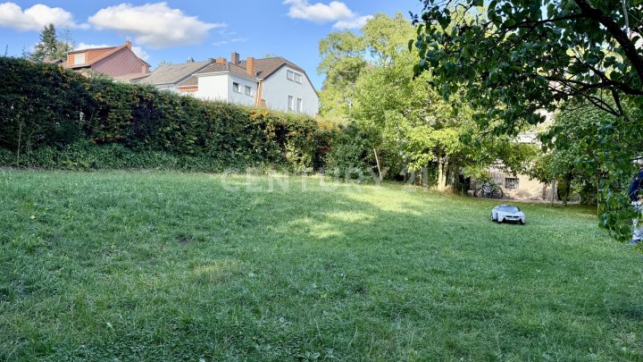 Ein-bis Zweifamilienhaus mit ca. 175 m² Wfl. in Völklingen auf einem Grundstück von ca. 800 m²