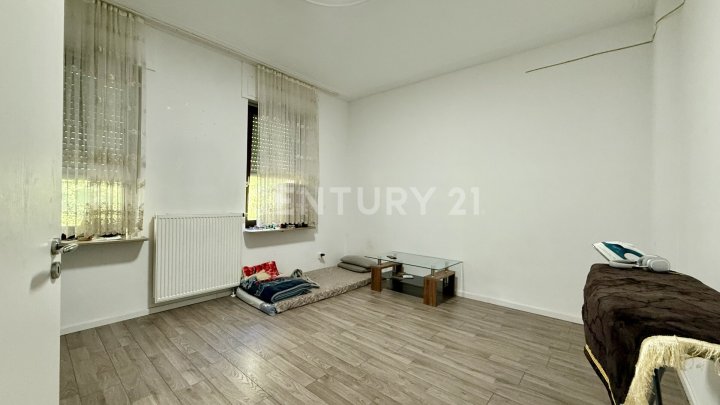 Ein-bis Zweifamilienhaus mit ca. 175 m² Wfl. in Völklingen auf einem Grundstück von ca. 800 m²