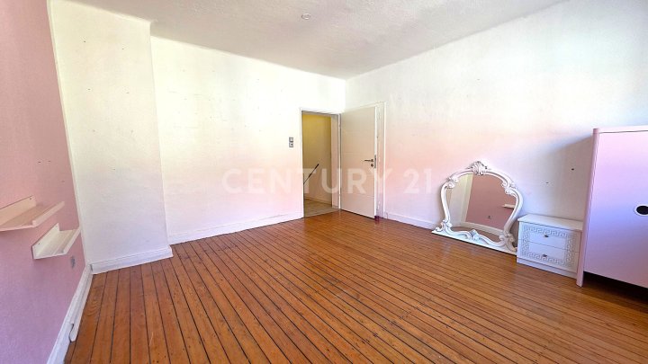 Attraktives Reihenmittelhaus als alternative zur Eigentumswohnung mit Balkon und Terrasse in Spiesen