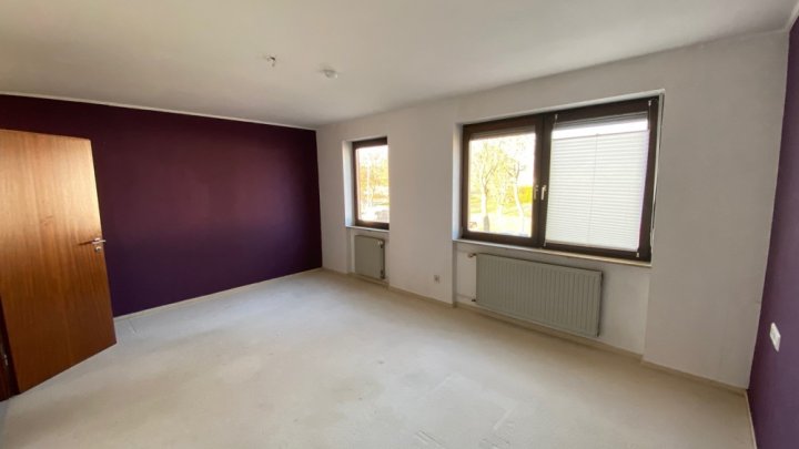 Gepflegtes Reihenhaus, stadtnah mit Garten und eigener Garage