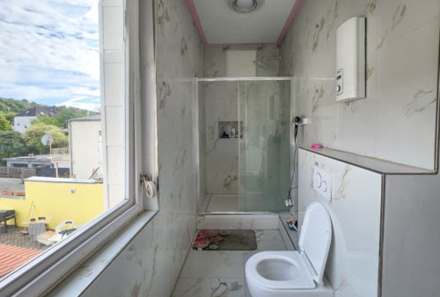 Tageslicht-Bad en Suite im Obergeschoss