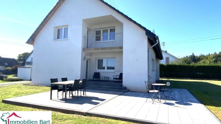 MERZIG-BESSERINGEN: GEPFLEGTES WOHNHAUS MIT GARTEN UND GARAGE IN TOP LAGE!