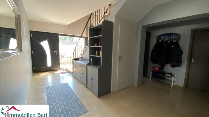 MERZIG-BESSERINGEN: GEPFLEGTES WOHNHAUS MIT GARTEN UND GARAGE IN TOP LAGE!