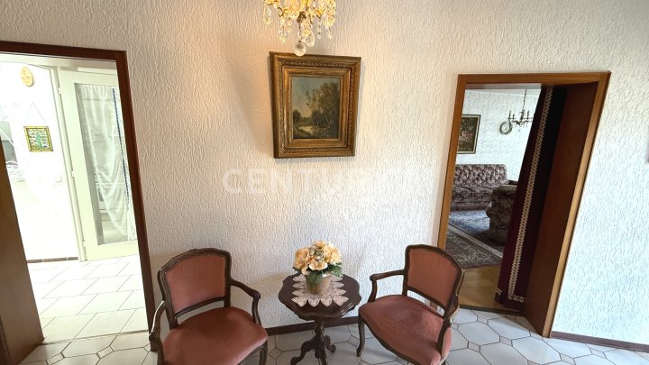 Bungalow, Garten, zwei Terrassen, Bonus-Bauplatz –Platz für Träume, Gartenpartys und Abenteuer!
