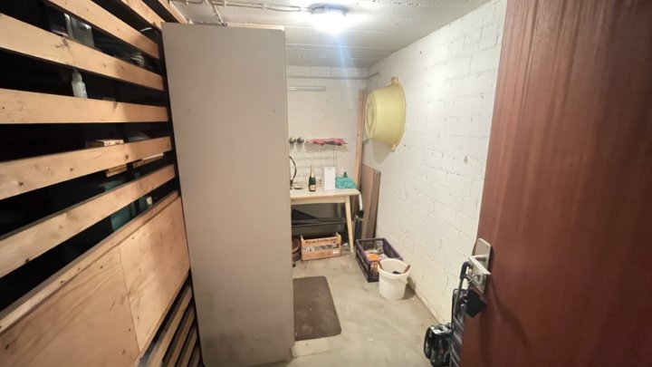 Charmante 2-Etagen-Wohnung mit Balkon und Galerie