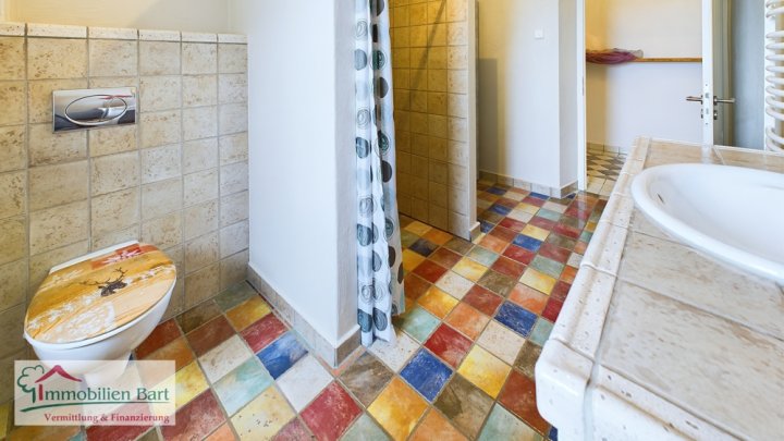 PERL-BORG: 72 M² WOHNUNG MIT KAMINOFEN & EINBAUKÜCHE