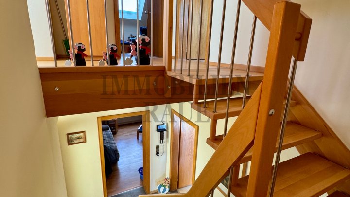 FAMILENFREUNDLICH UND EINZUGSBEREIT - FREIST. 1 FAM.-HAUS MIT GROSSEM GARTEN + 3 GARAGEN IN DUDWEILER