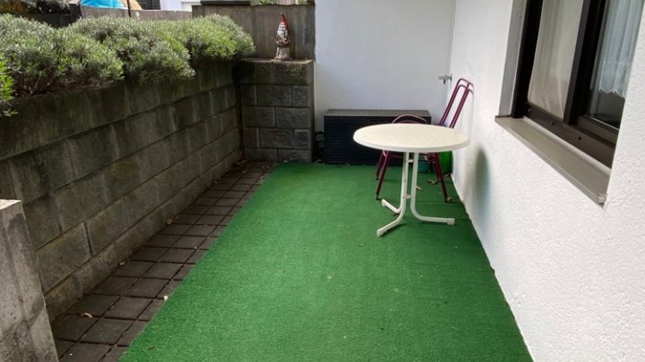 Renovierte 2-ZKB Single Wohnung mit EBK und Terrasse
