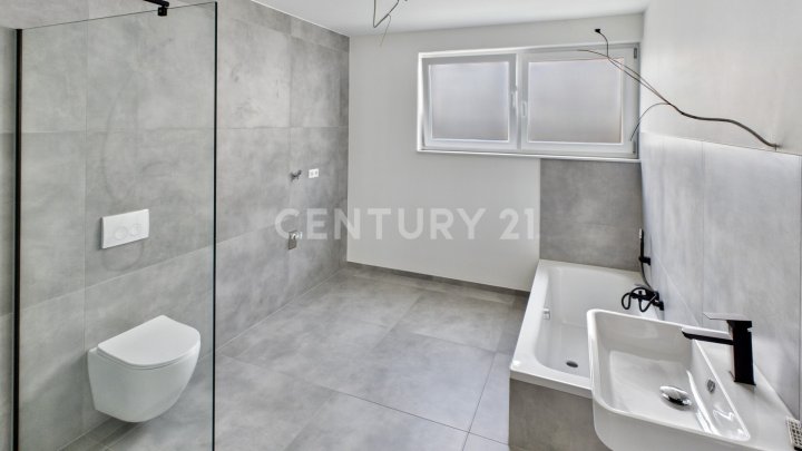 Schönenberg-Kübelberg – Neubau-Erstbezug: Barrierefreie 3-Zimmer-Wohnung mit Wohlfühlcharakter