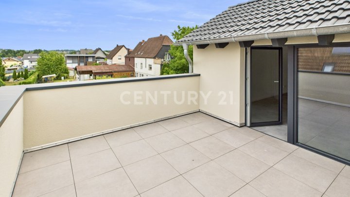 Wohnen unterm Dach mit Charme – Neubau-Highlight im Erstbezug in Schönenberg-Kübelberg