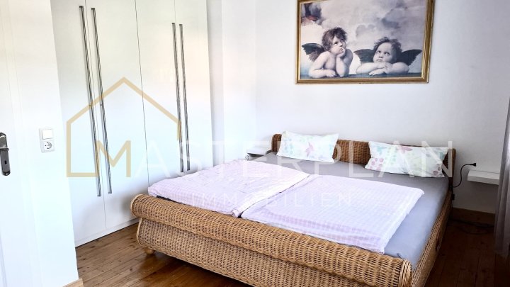 Charmantes Reihenmittelhaus mit Pool