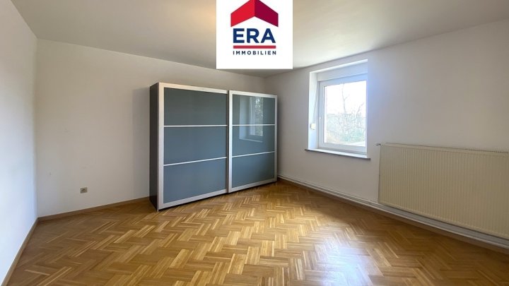 RESERVIERT-KEINE VERMITTLUNGSGEBÜHREN ! MEHRFAMILIENHAUS,

L´HOPITAL/FR