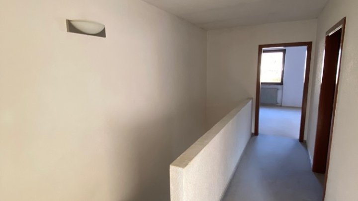 Gepflegtes Reihenhaus, stadtnah mit Garten und eigener Garage